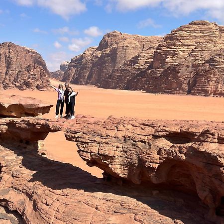 Wadi Rum Bedouin Heart Camp Екстериор снимка