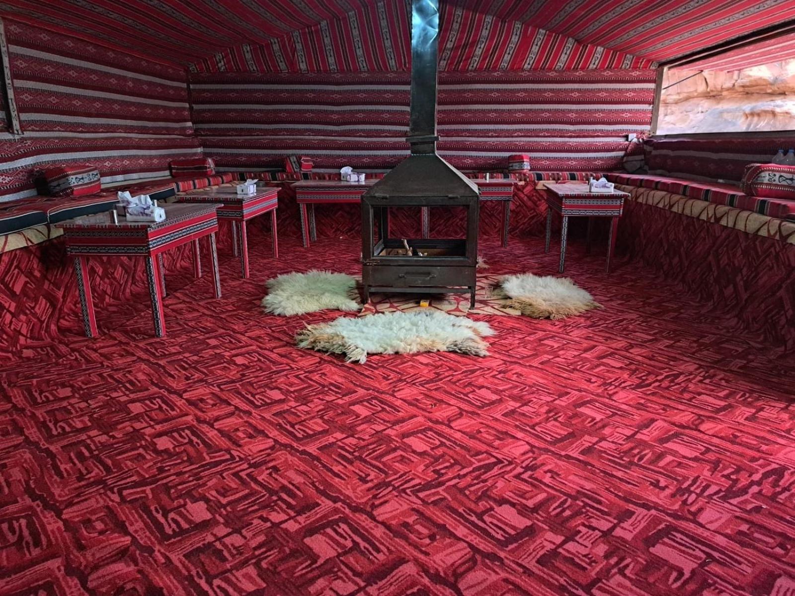 Wadi Rum Bedouin Heart Camp Екстериор снимка