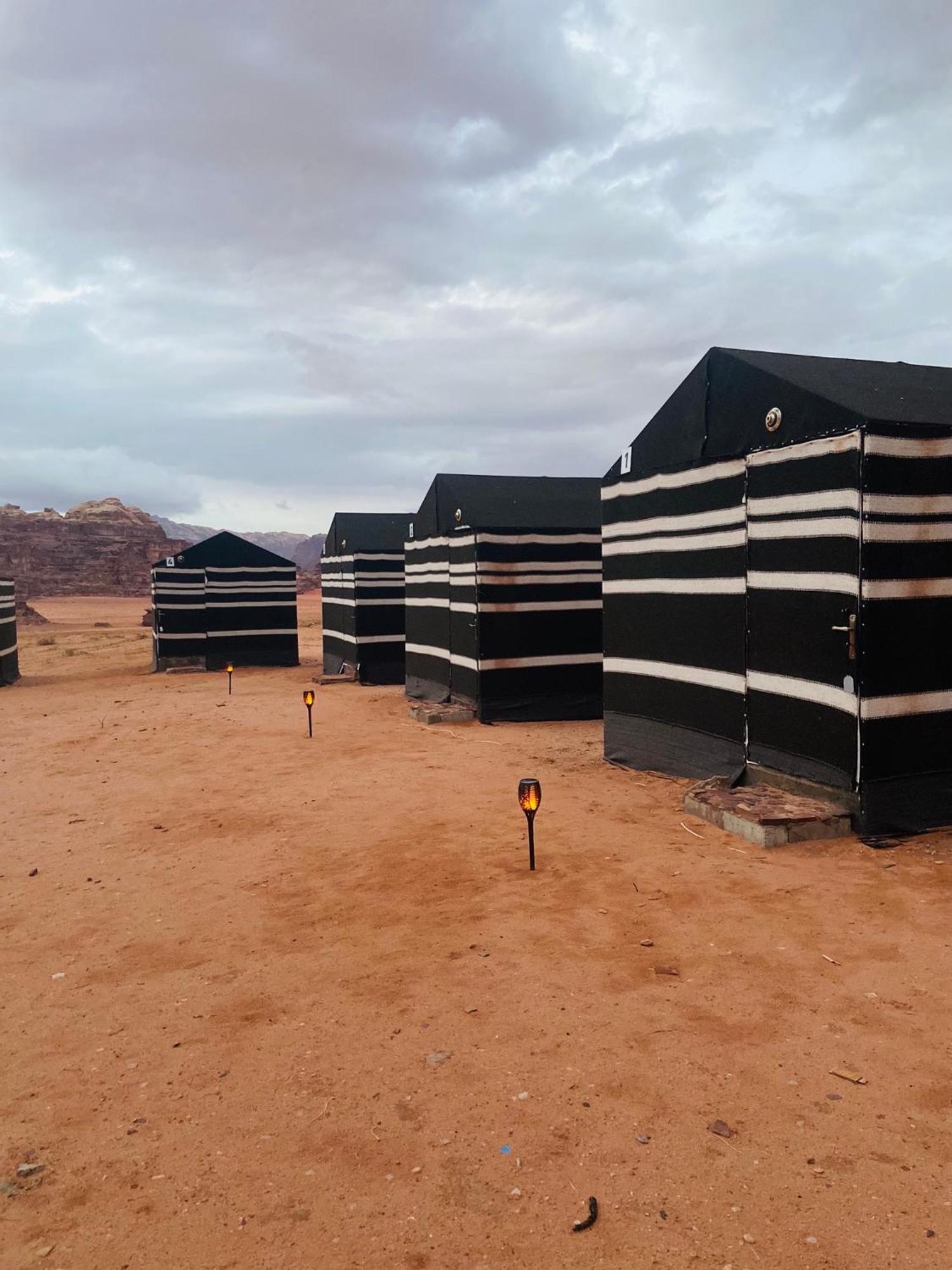 Wadi Rum Bedouin Heart Camp Екстериор снимка