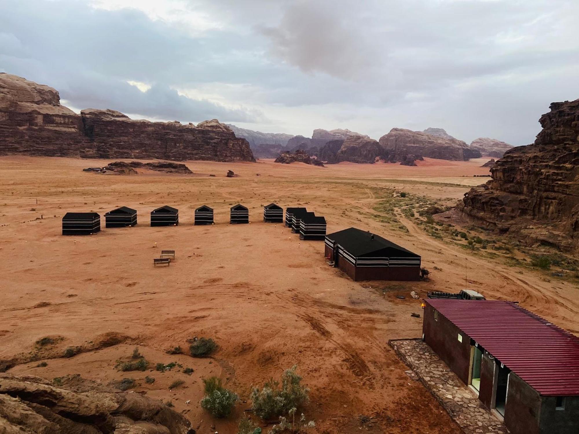 Wadi Rum Bedouin Heart Camp Екстериор снимка
